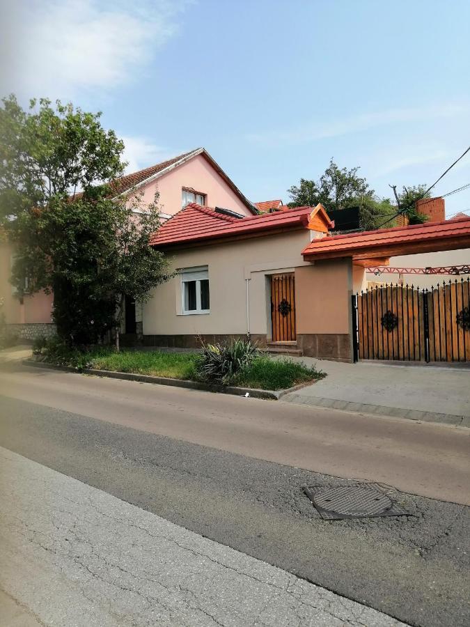 Varfal Apartman II Eger Zewnętrze zdjęcie