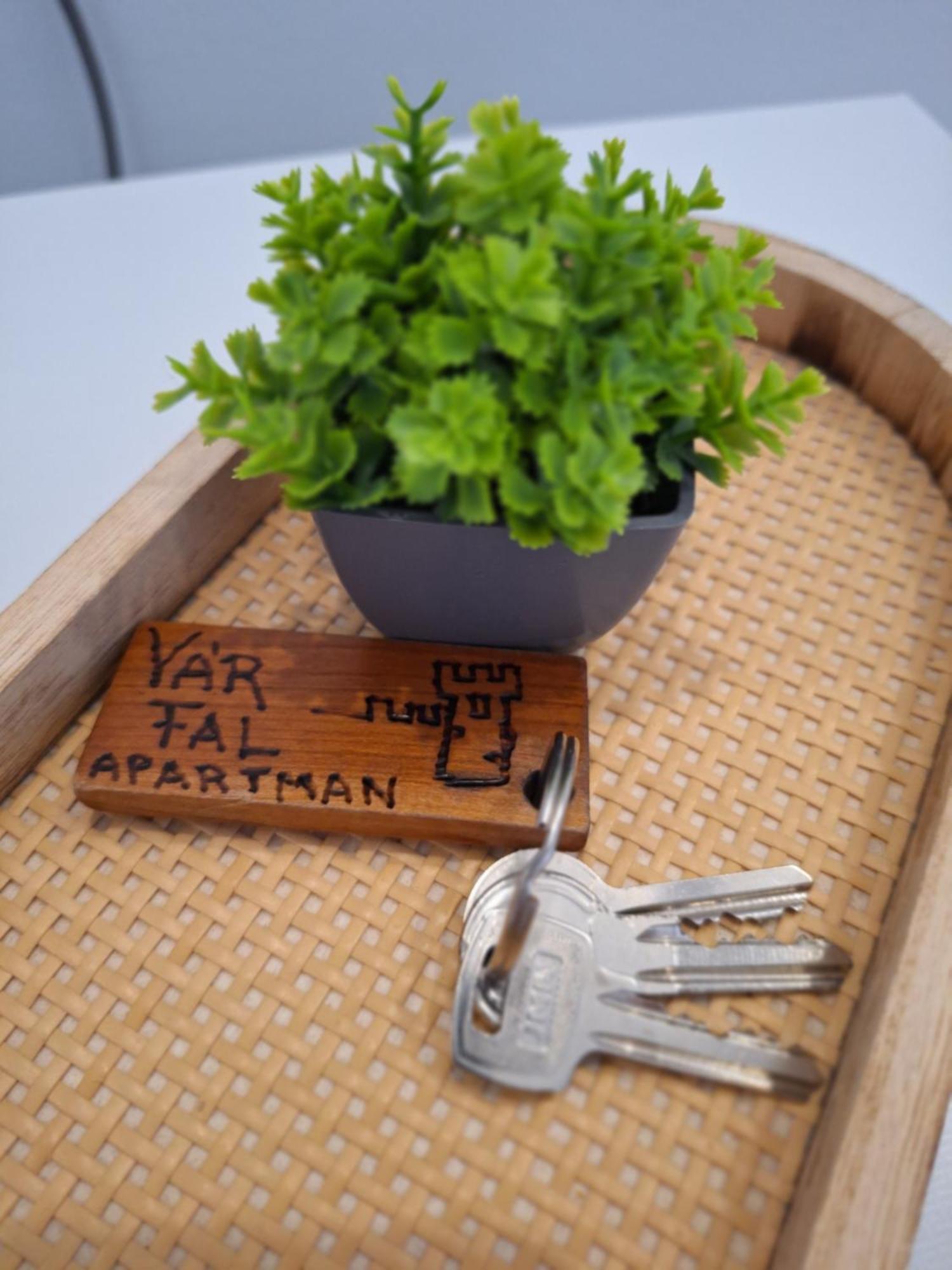 Varfal Apartman II Eger Zewnętrze zdjęcie