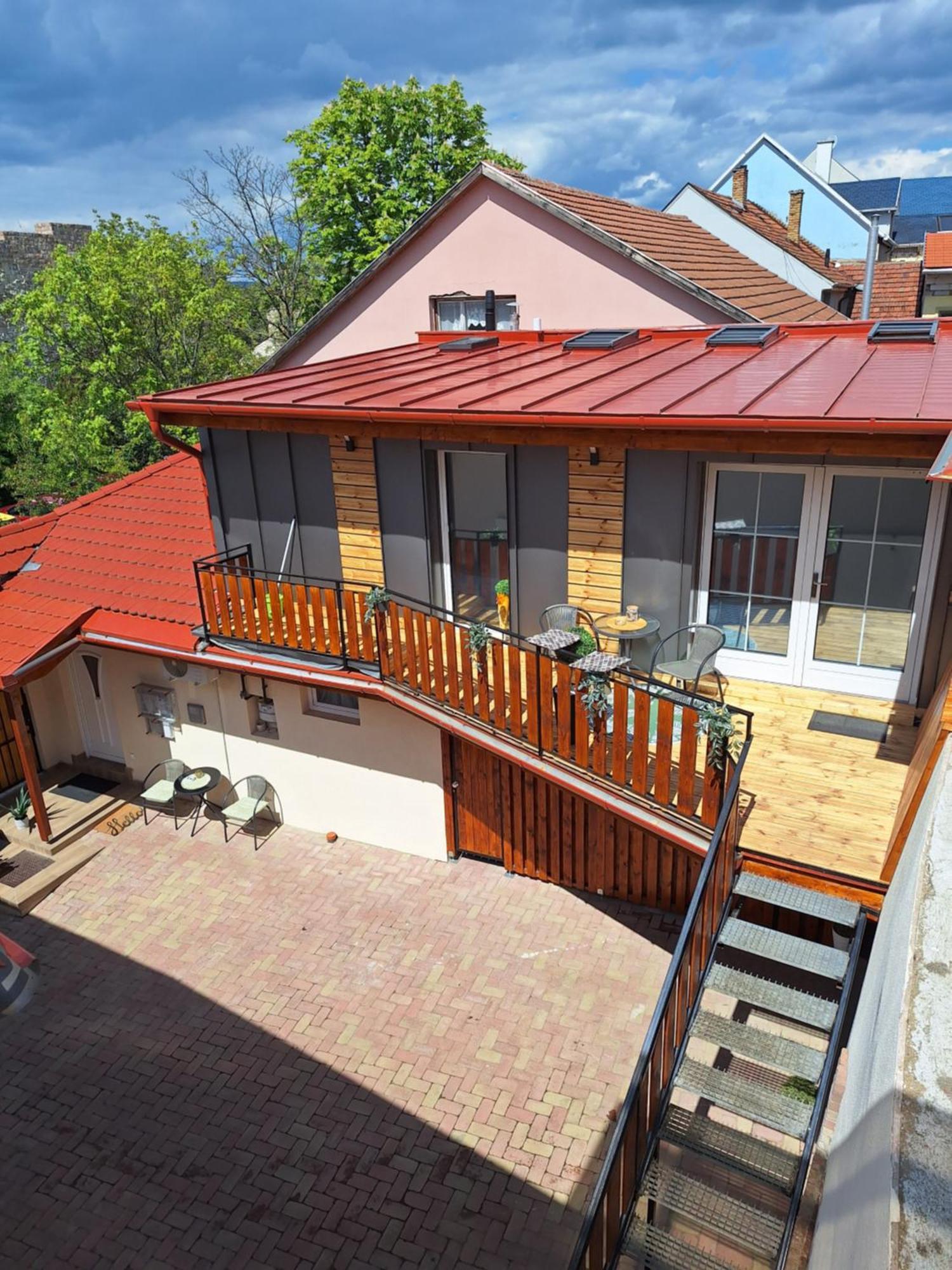Varfal Apartman II Eger Zewnętrze zdjęcie
