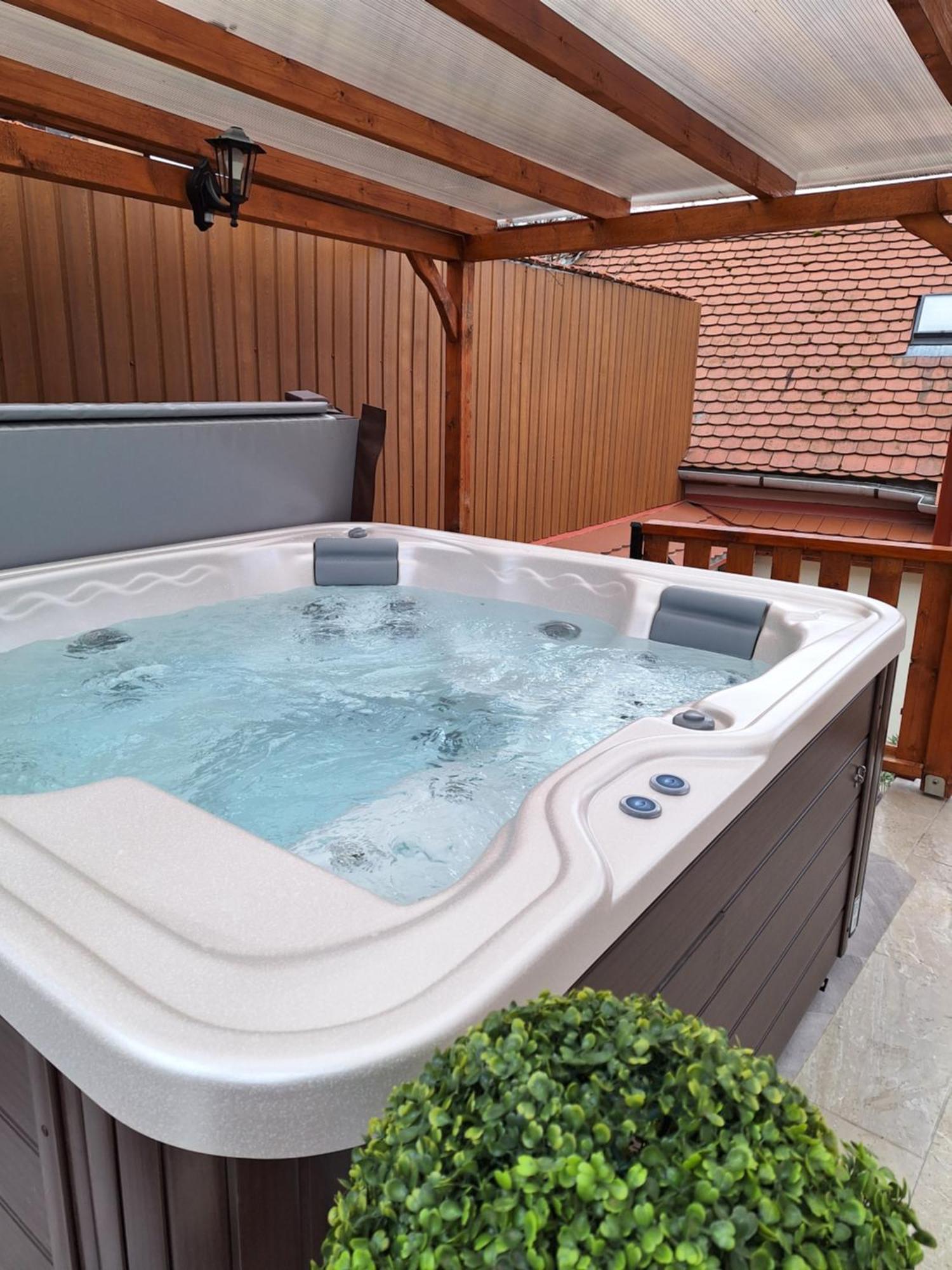 Varfal Apartman II Eger Pokój zdjęcie