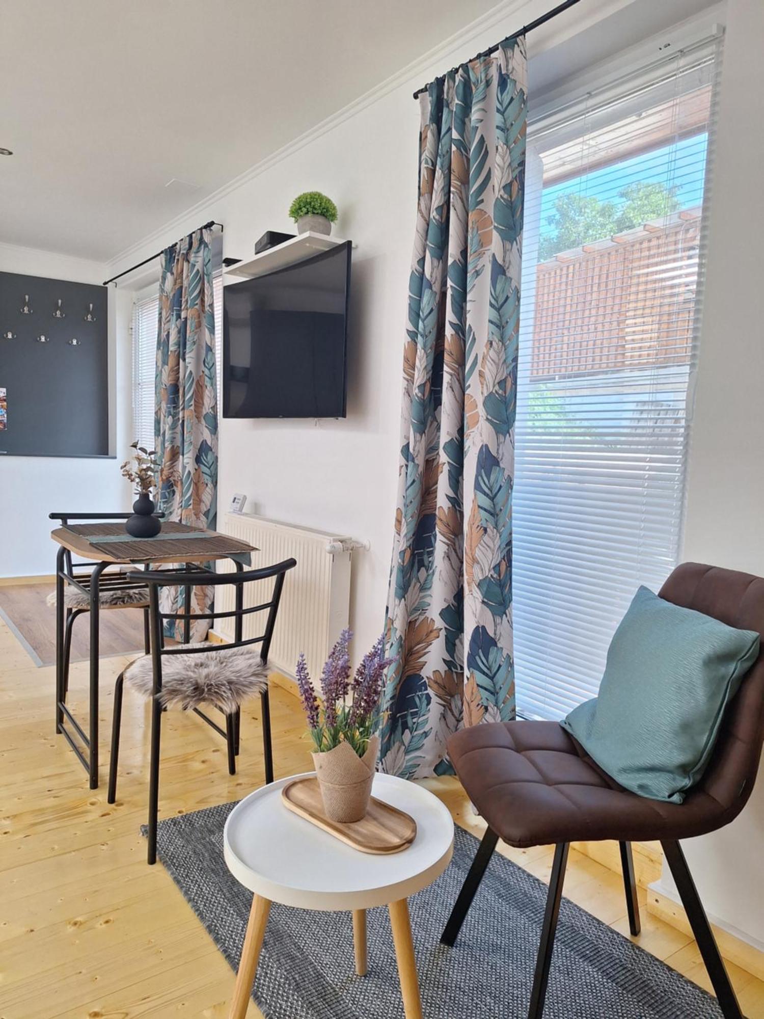 Varfal Apartman II Eger Pokój zdjęcie