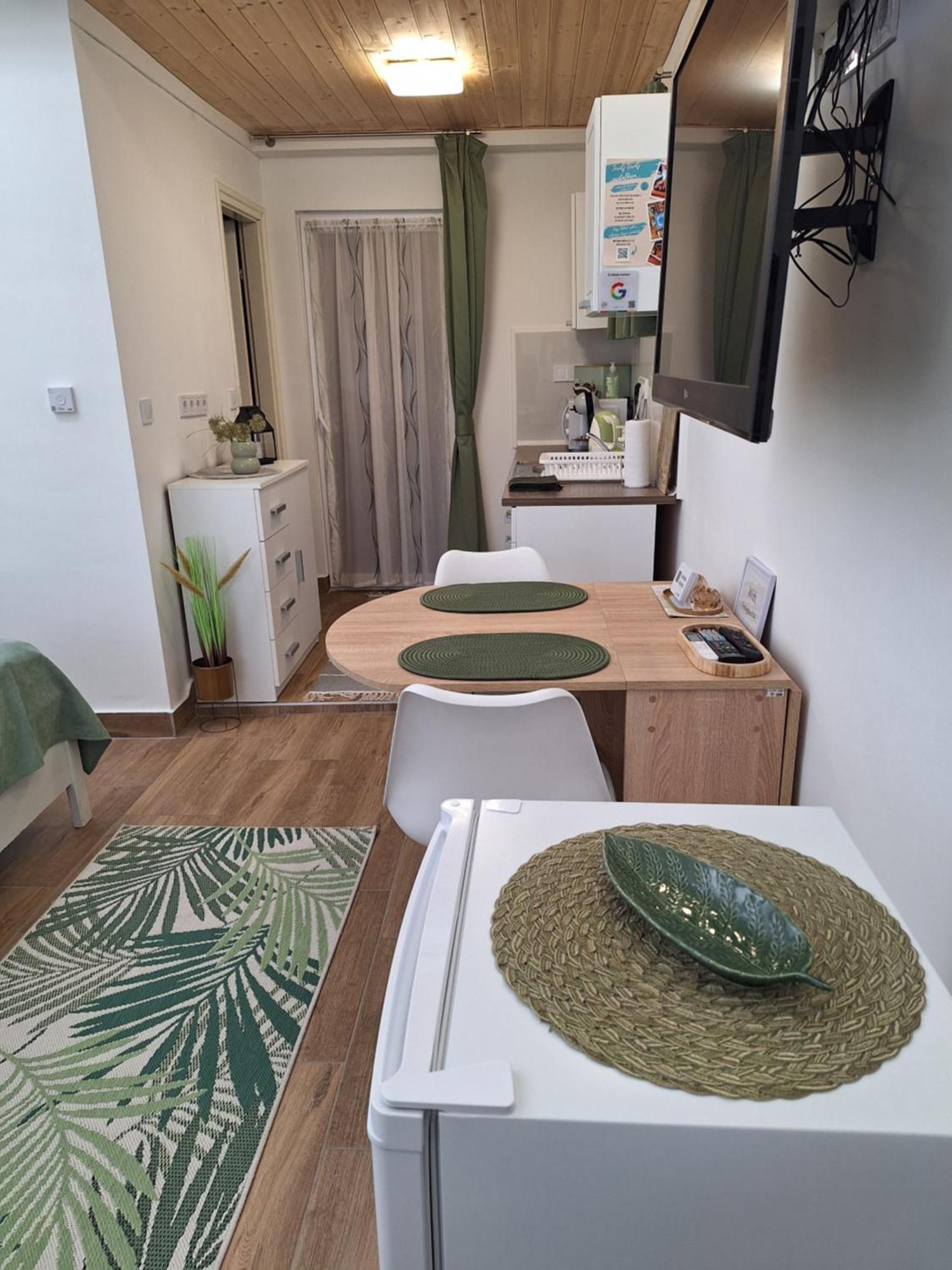 Varfal Apartman II Eger Zewnętrze zdjęcie